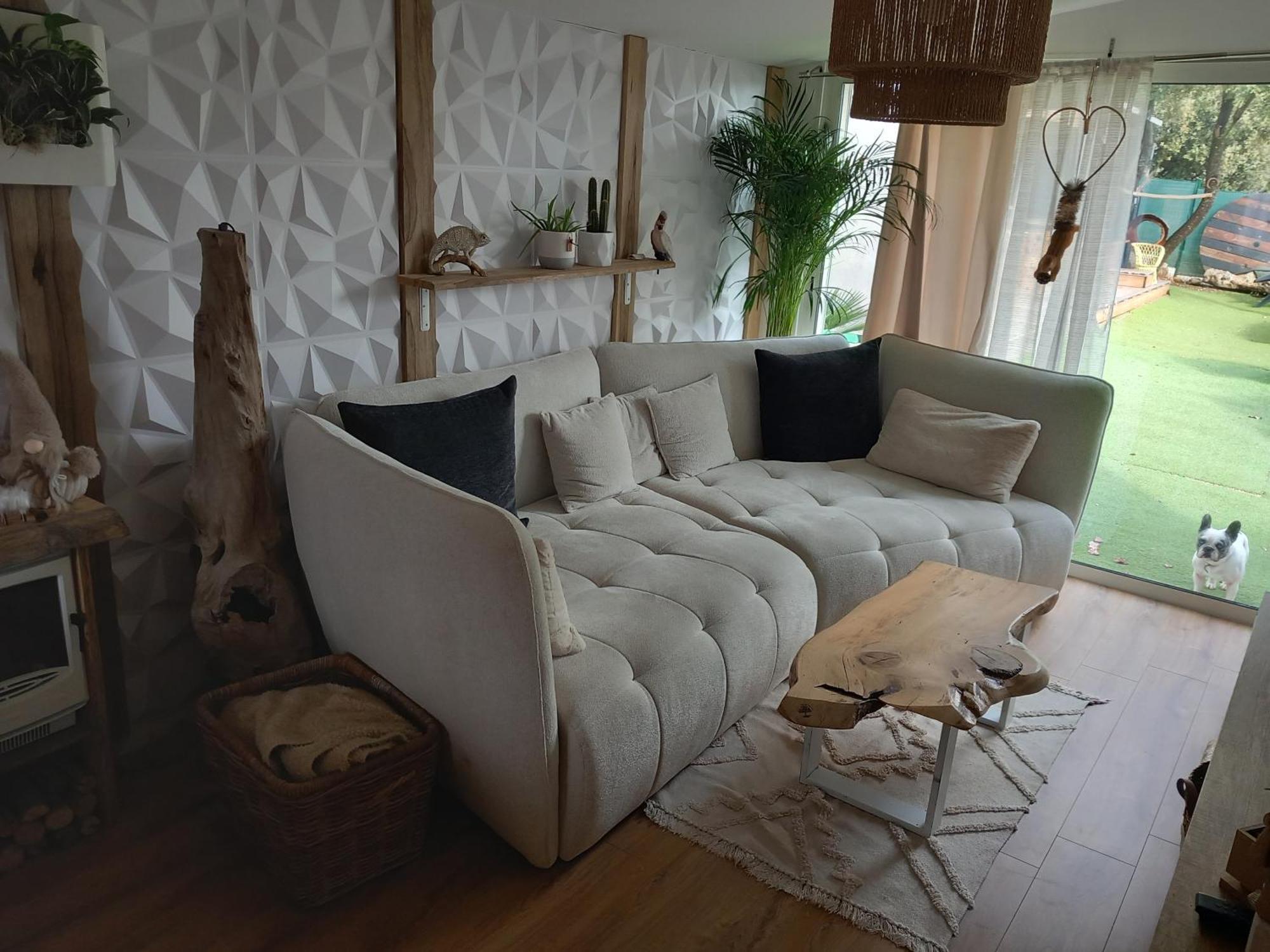 4 Avec Jacuzzi Villa